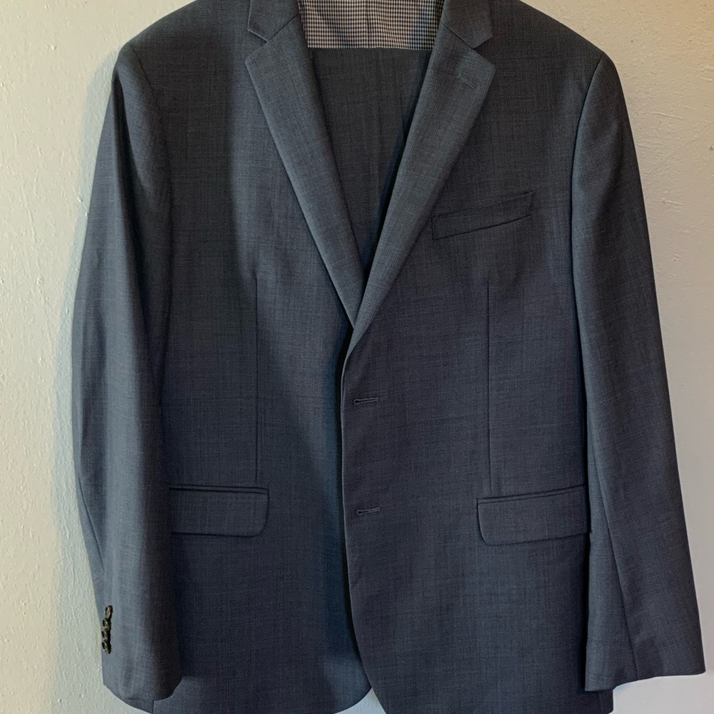 Banana Republic Modern Slim Fit Italian Wool Suit 46R pants 38x30.